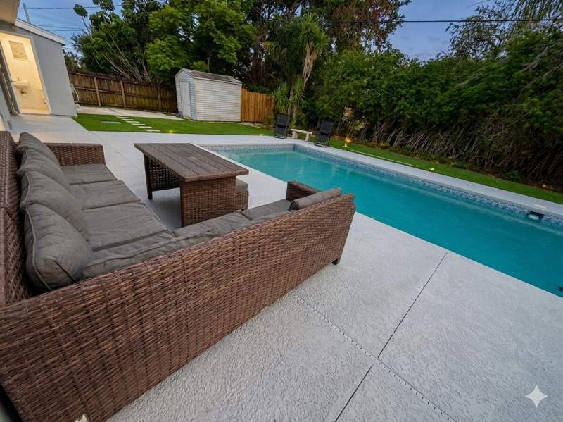 4 bedroom Single Family Residence at 1194 SE Clifton Lane, Port St Lucie Section 3, Port St. Lucie — photo 3