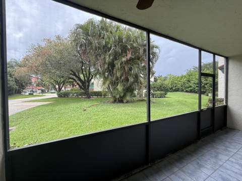 24 Lexington Lane #A, Palm Beach Gardens FL - photo 19 of 29