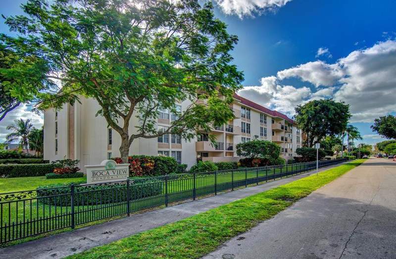 2 bedroom Condominium at 1000 Spanish River Road #2P, Boca View Condo, Boca Raton — photo 2