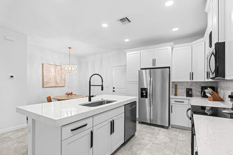 3 bedroom Townhouse at 4147 S Longwood Lake Square, Terraces Of Westlake, Westlake — photo 5