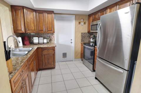 4312 NW 47th Street, Tamarac FL - photo 6 of 21