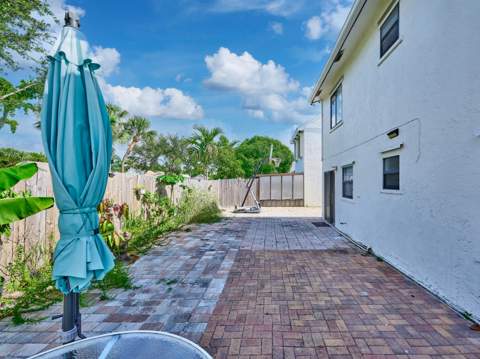 57 Peachtree Place, Boynton Beach FL - photo 12 of 44