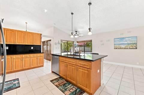 6013 NW 47th Place, Coral Springs FL - photo 11 of 55