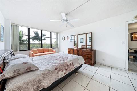 600 Three Islands Boulevard #301, Hallandale Beach FL - photo 12 of 22