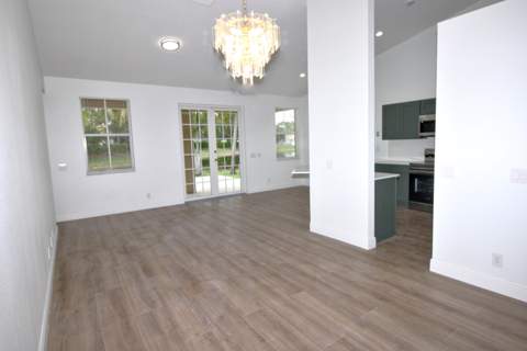 853 SAND CREEK Circle, Weston FL - photo 22 of 57