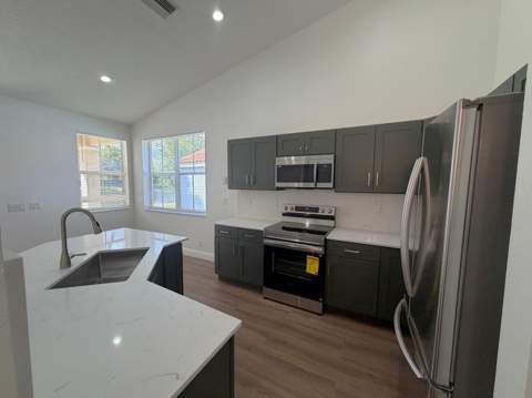853 SAND CREEK Circle, Weston FL - photo 10 of 57
