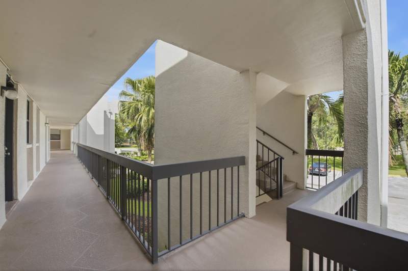 2 bedroom Condominium at 8409 Forest Hills Drive #206, Greenglades Condo IV, Coral Springs — photo 3