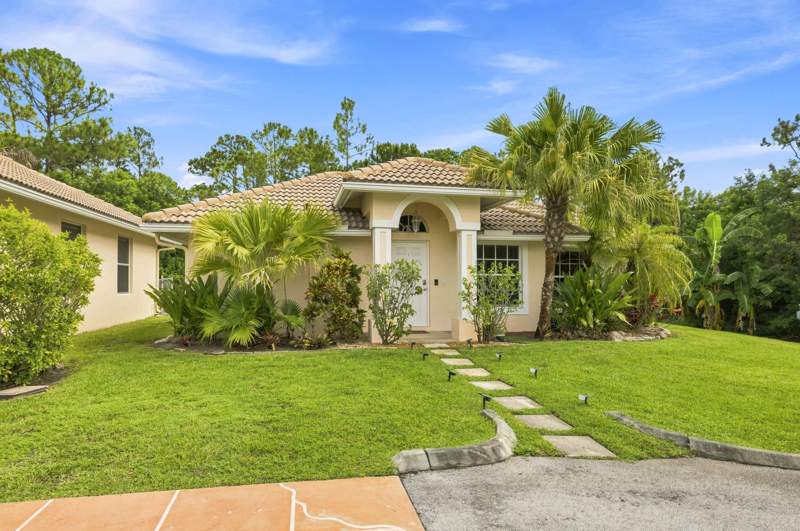 6 bedroom Single Family Residence at 17603 82nd Road, Acreage, Loxahatchee — photo 3