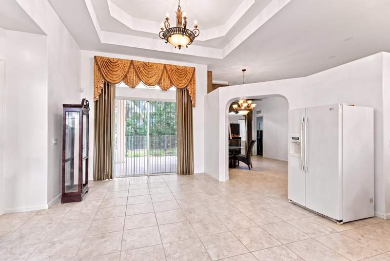 6 bedroom Single Family Residence at 17603 82nd Road, Acreage, Loxahatchee — photo 5