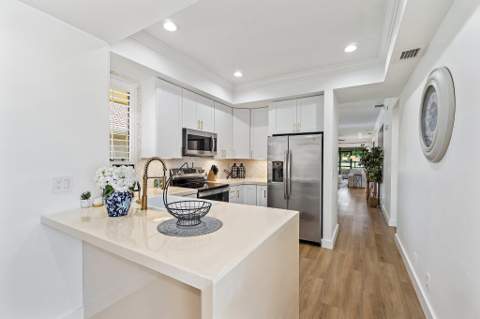 299 Old Meadow Way, Palm Beach Gardens FL - photo 14 of 37