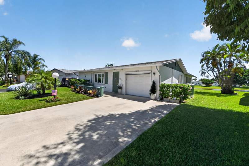 2 bedroom Single Family Residence at 3610 Joseph Drive, Cypress Lakes 2, West Palm Beach — photo 3