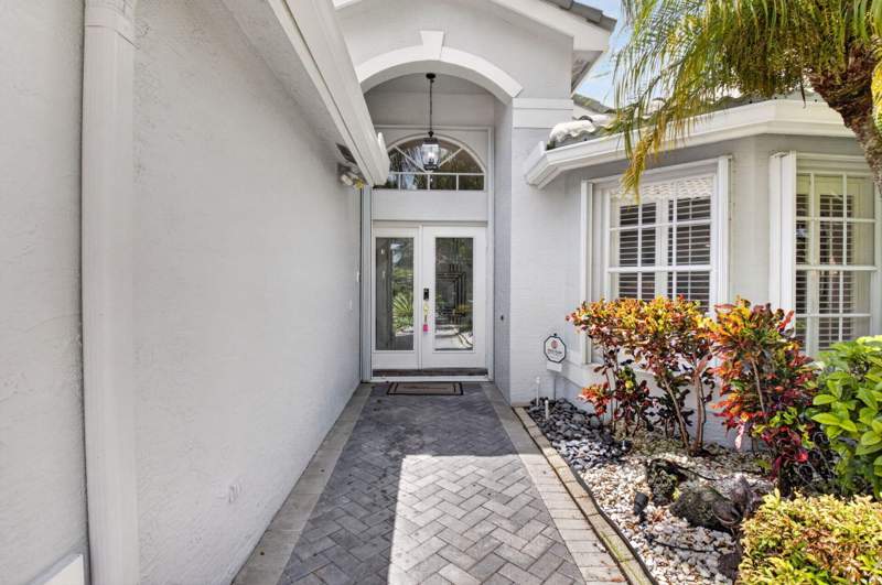 3 bedroom Single Family Residence at 7388 Tonga Court, Valencia Isles 03, Boynton Beach — photo 2