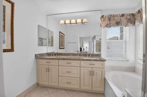 7388 Tonga Court, Boynton Beach FL - photo 18 of 44