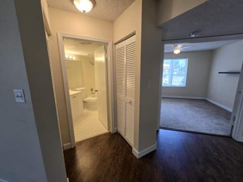 13106 Glenmoor Drive #131, West Palm Beach FL - photo 10 of 20