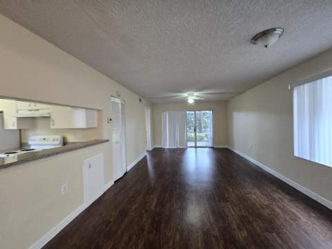 13106 Glenmoor Drive #131, West Palm Beach FL - photo 14 of 20
