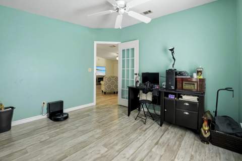 3304 Red Tailed Hawk Drive, Port St. Lucie FL - photo 17 of 47