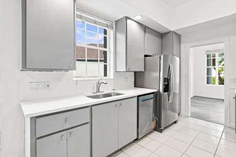240 NW Bentley Circle, Port St. Lucie FL - photo 12 of 34