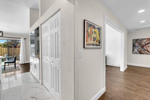 23 Baytree Circle, Boynton Beach FL - photo 7 of 47