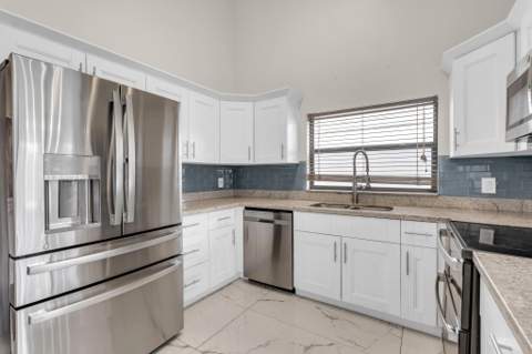 23 Baytree Circle, Boynton Beach FL - photo 11 of 47