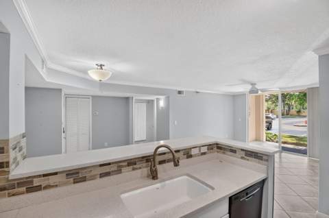 110 Yacht Club Way #103, Hypoluxo FL - photo 12 of 47