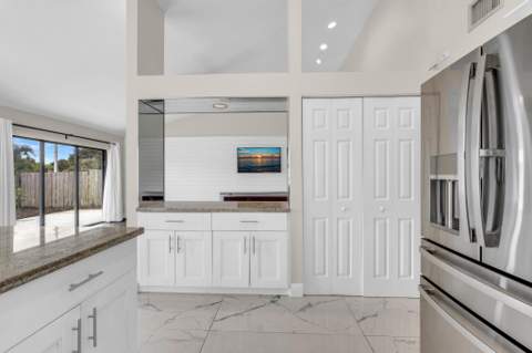 23 Baytree Circle, Boynton Beach FL - photo 13 of 47