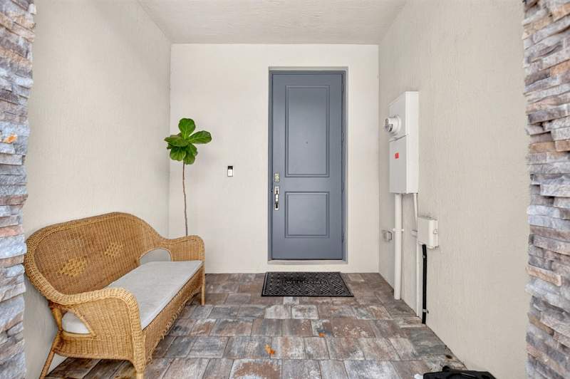 3 bedroom Townhouse at 8714 Via Mar Rosso, Town Commons Pud Replat, Lake Worth — photo 2