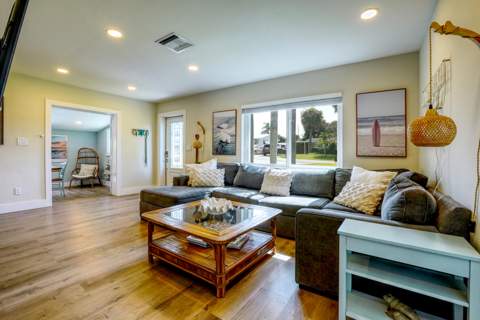 3444 NE Sandra Drive, Jensen Beach FL - photo 12 of 44
