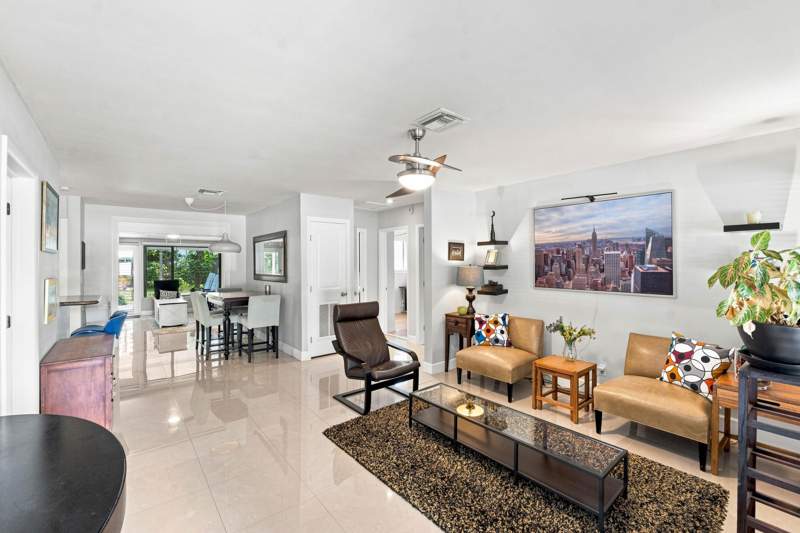 3 bedroom Single Family Residence at 4110 NW 16th Avenue, Twin Lakes Homes Sec 4, Oakland Park — photo 3