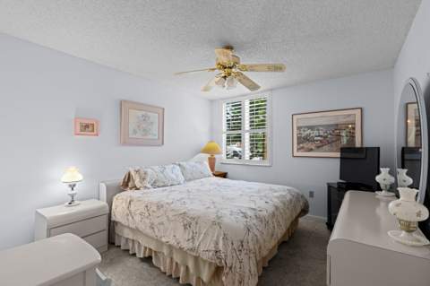 106 Half Moon Circle #B1, Hypoluxo FL - photo 21 of 31