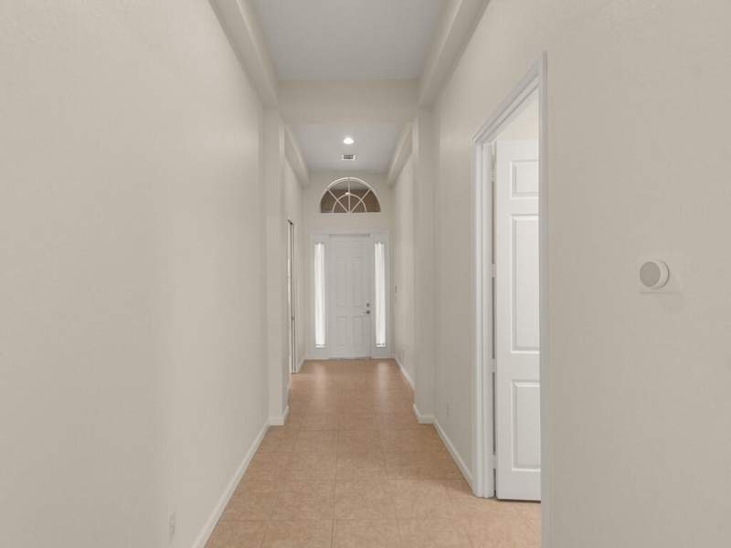 3 bedroom Single Family Residence at 2287 SW Newport Isles Boulevard, Second Replat Of Portofino Isles, Port St. Lucie — photo 5