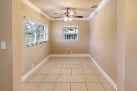 5249 NE 4th Terrace, Oakland Park FL - photo 9 of 29