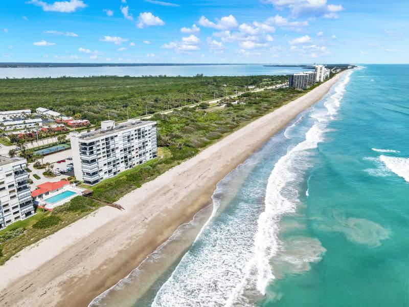 2 bedroom Condominium at 9490 S Ocean Drive #A-615, Ocean Towers, Jensen Beach — photo 4