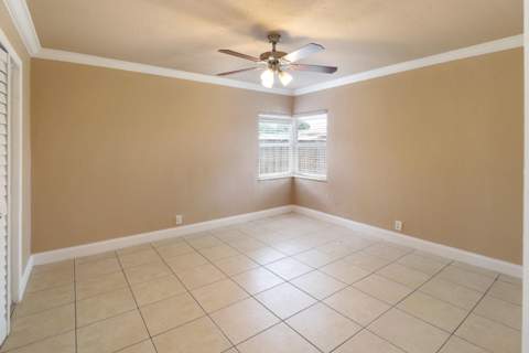 5249 NE 4th Terrace, Oakland Park FL - photo 19 of 29