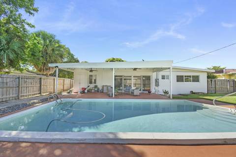 640 W Ilex Drive, Lake Park FL - photo 13 of 26
