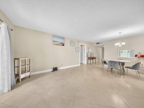 7807 Golf Cir Drive #105, Margate FL - photo 14 of 33