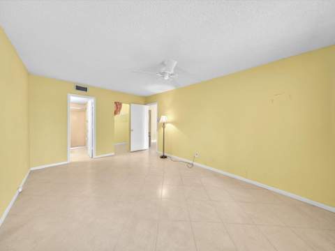 7807 Golf Cir Drive #105, Margate FL - photo 22 of 33