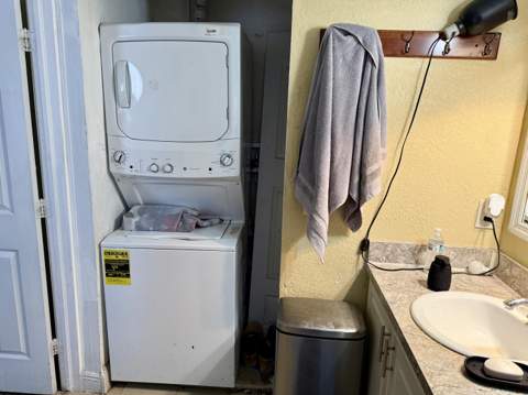 1105 W 34th Street, Riviera Beach FL - photo 11 of 17
