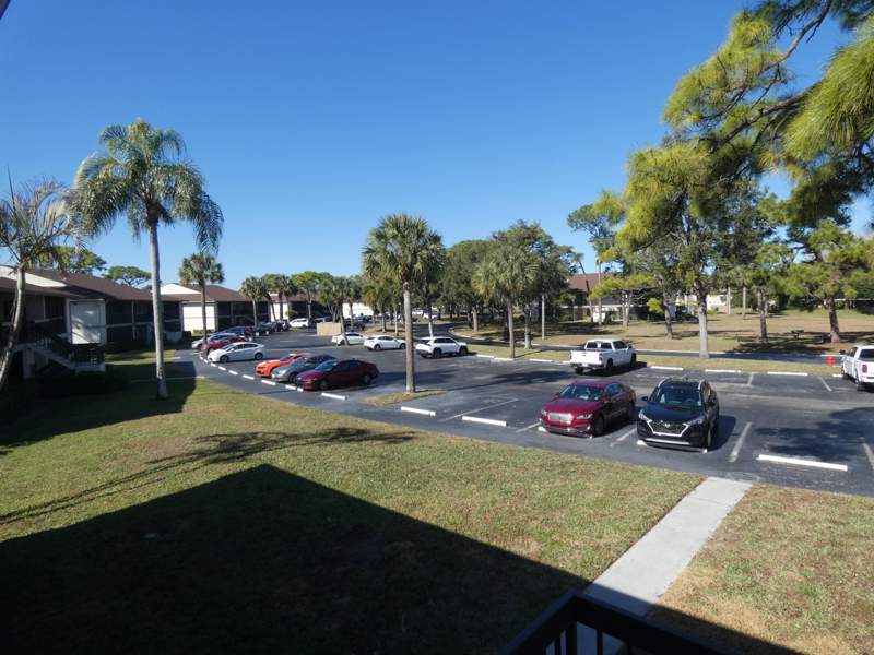 2 bedroom Condominium at 6495 E Chasewood Drive #E, Chasewood Of Jupiter Condo, Jupiter — photo 4