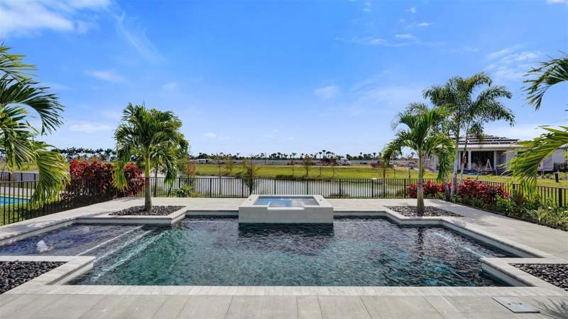2 bedroom Single Family Residence at 14076 Bastille Street, Esprit at Avenir, Palm Beach Gardens — photo 3