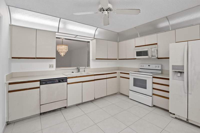 2 bedroom Condominium at 250 S Hollybrook Terrace #208, Hollybrook Golf And, Pembroke Pines — photo 2
