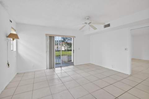 250 S Hollybrook Terrace #208, Pembroke Pines FL - photo 7 of 17