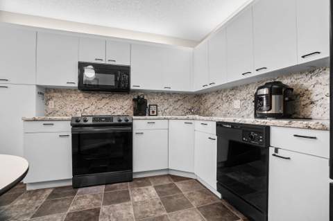 4161 Coral Tree Circle #261, Coconut Creek FL - photo 9 of 28