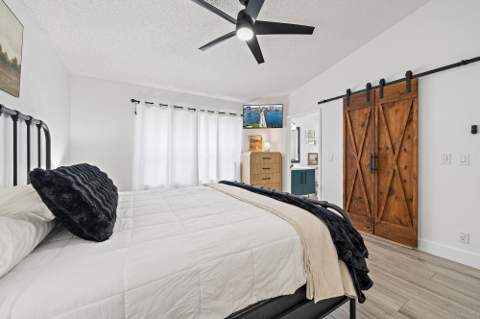 5483 Club Circle, Haverhill FL - photo 12 of 21