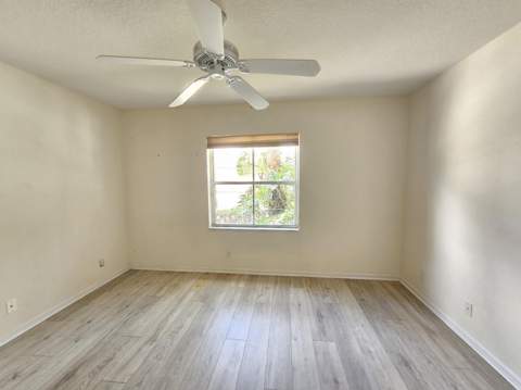 7245 Whitfield Avenue, Boynton Beach FL - photo 16 of 25