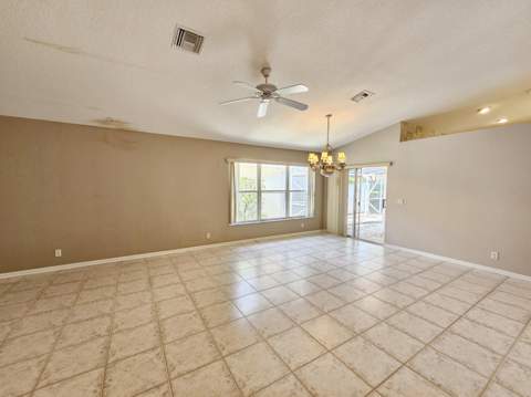 7245 Whitfield Avenue, Boynton Beach FL - photo 6 of 25