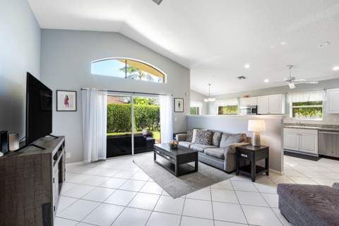3907 Palladium View Drive, Boynton Beach FL - photo 8 of 36