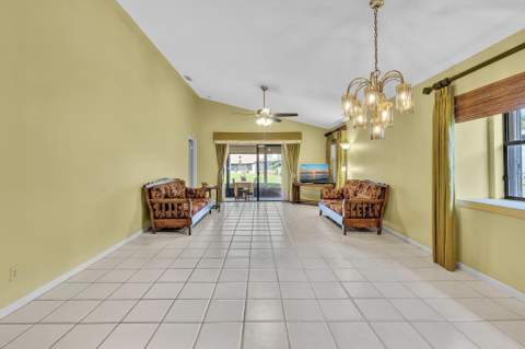 4787 Brighton Lakes Boulevard, Boynton Beach FL - photo 9 of 59