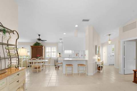 8016 SE Peppercorn Court, Hobe Sound FL - photo 12 of 41