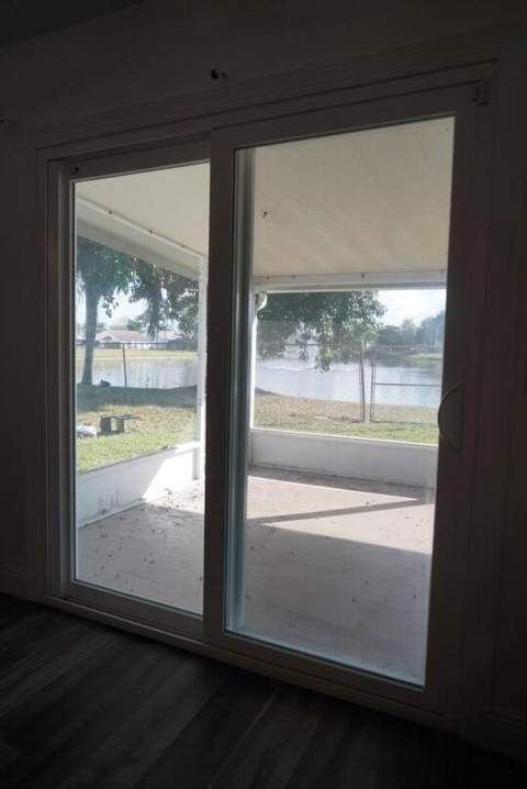 5266 Harwood Lane, Lake Worth FL - photo 13 of 27