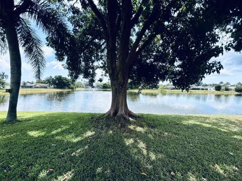 5266 Harwood Lane, Lake Worth FL - photo 19 of 27